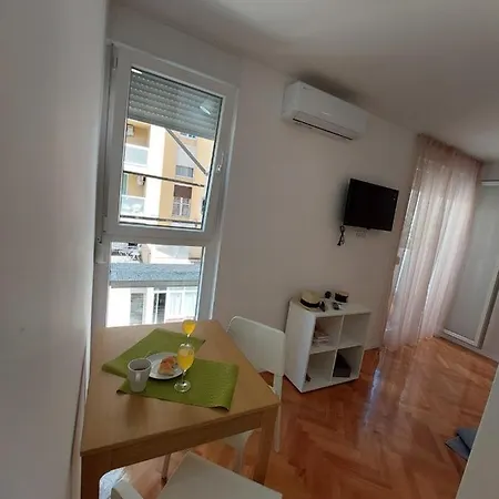 Allegro Apartment Split